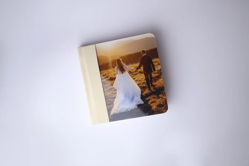An image of our product, acrylic photo album